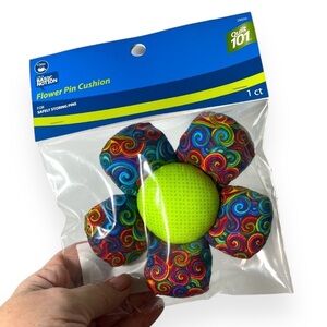 Dritz’s Flower Sewing Pin Cushion Basic Notion Pin Storage‎